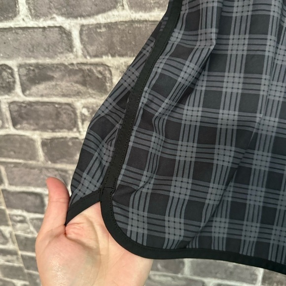 Nike 6.0 skateboarding board shorts black gray plaid swim - Picture 3 of 10